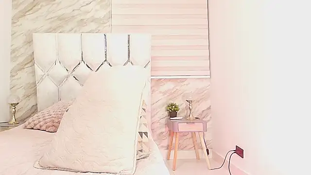 cataleya ebony  online show from January 2026 03:01:01 AM