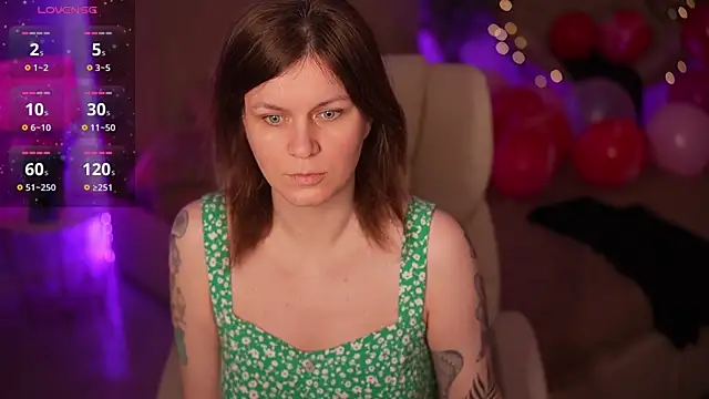 Snapshot of TinaMelt chatting on February 2026 07:28:02 PM TinaMelt online show from February 2026 07:28:02 PM