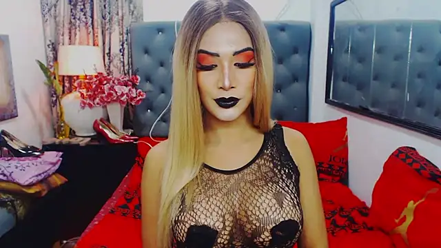 Snapshot of Mistress4fun chatting on September 2025 05:23:01 AM Mistress4fun online show from September 2025 05:23:01 AM