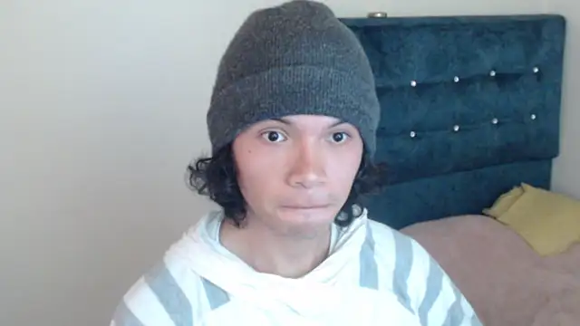 Snapshot of Xoxo_Smiles chatting on September 2025 08:31:01 PM Xoxo Smiles online show from September 2025 08:31:01 PM