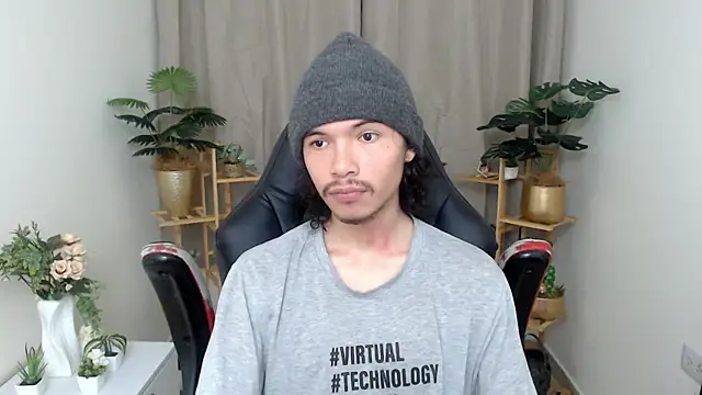 Xoxo Smiles online show from December 2025 03:20:04 PM