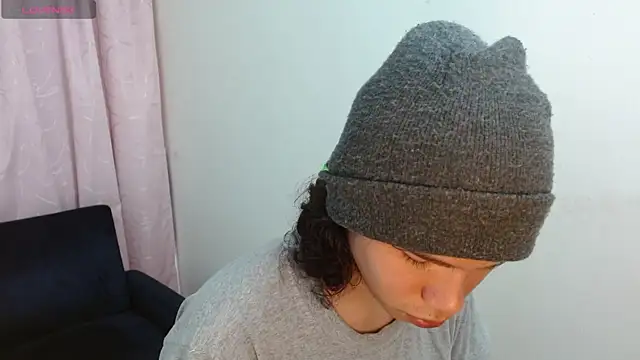 Xoxo Smiles online show from March 2026 09:42:02 AM