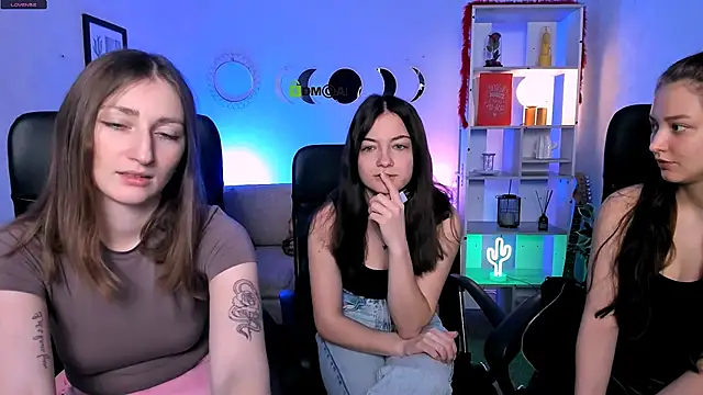 eva smiith  online show from February 2026 06:45:02 AM