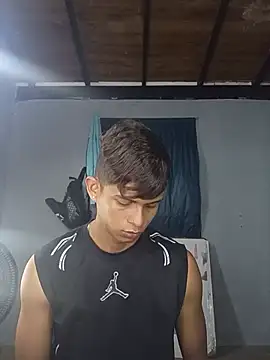 Snapshot of God_Eros_23cm chatting on July 2026 11:33:01 PM God Eros 23cm online show from July 2026 11:33:01 PM