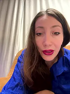 HellaryTourent online show from January 2026 05:06:01 PM