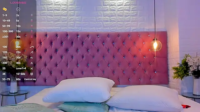 amber sparkle online show from November 2025 12:28:02 PM