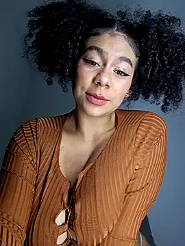 Yerystar online show from October 2025 09:47:01 PM