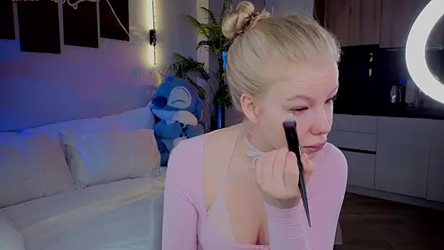 emilyshepar d online show from April 2026 02:18:01 AM