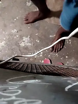 RAYI Queen 4 online show from December 2025 08:16:02 PM