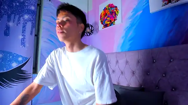 MaxiWildd online show from November 2025 01:15:02 PM