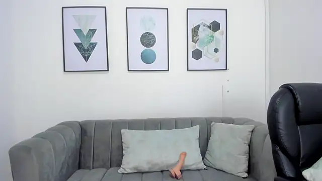 Snapshot of violettasweet__ chatting on October 2025 01:31:01 PM violettasweet   online show from October 2025 01:31:01 PM