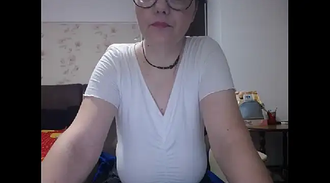Snapshot of Mary_x chatting on January 2025 03:50:02 AM Mary x online show from January 2025 03:50:02 AM