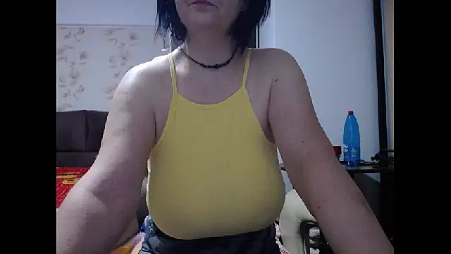 Snapshot of Mary_x chatting on January 2026 03:56:01 AM Mary x online show from January 2026 03:56:01 AM