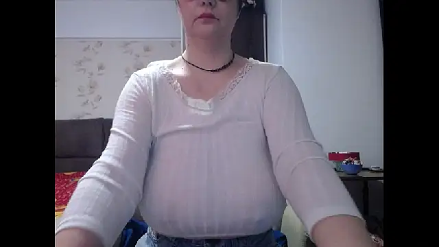 Snapshot of Mary_x chatting on February 2026 03:48:02 AM Mary x online show from February 2026 03:48:02 AM