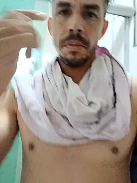 Snapshot of QfabO123 chatting on October 2025 08:07:01 PM QfabO123 online show from October 2025 08:07:01 PM