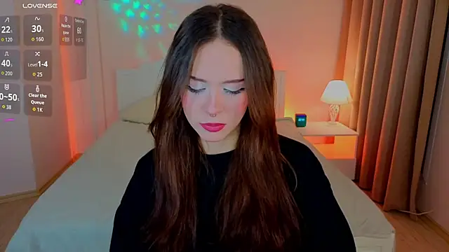 Snapshot of Adetta chatting on November 2025 10:58:02 AM Adetta online show from November 2025 10:58:02 AM