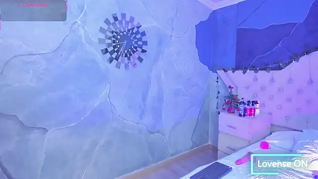 AmbarFoxx  online show from December 2025 07:06:02 AM