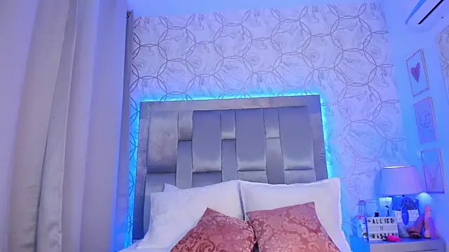 AlliceWinter online show from September 2025 11:35:02 AM