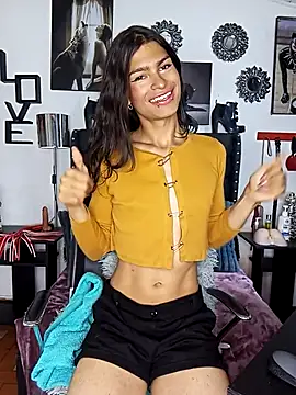 Snapshot of LunarisSmith chatting on April 2026 02:51:02 PM LunarisSmith online show from April 2026 02:51:02 PM