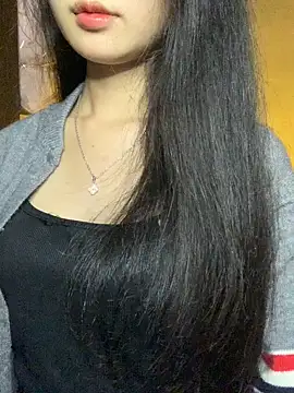 Nhinhi18 online show from December 2025 03:19:02 PM