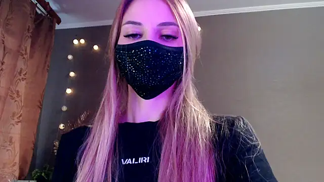 Snapshot of Iris_lave chatting on May 2026 04:15:01 PM Iris lave online show from May 2026 04:15:01 PM