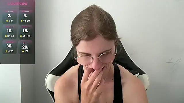 BustyKellyXXX online show from September 2025 09:23:02 AM