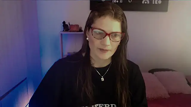 Snapshot of Camila-ventura chatting on May 2026 12:02:02 PM Camila-ventura online show from May 2026 12:02:02 PM