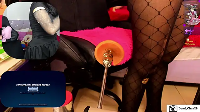 Snapshot of demi_chan chatting on October 2025 07:23:01 AM demi chan online show from October 2025 07:23:01 AM