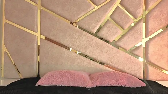 Zafiro claire online show from December 2025 07:08:02 PM