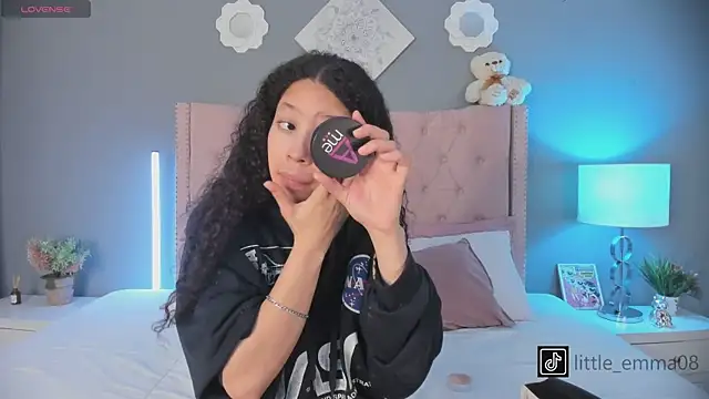 Joe And Emma online show from October 2025 11:14:01 PM