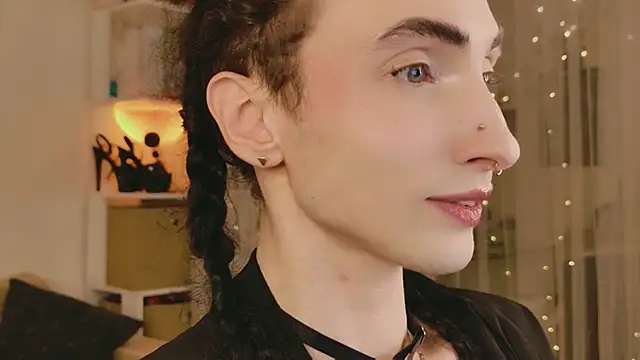 Queen of tease online show from March 2026 06:05:02 PM