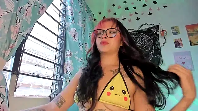 Snapshot of Sweet_mim_ chatting on August 2026 10:55:02 PM Sweet mim online show from August 2026 10:55:02 PM