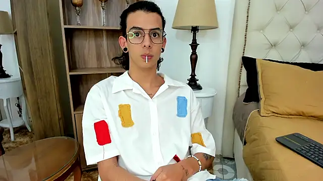 Ibratxandy online show from January 2026 07:04:01 PM