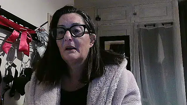 Mistress-Ivy51 online show from October 2025 06:34:01 AM