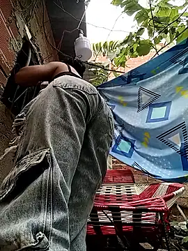 Rous-squir online show from September 2025 07:25:01 PM