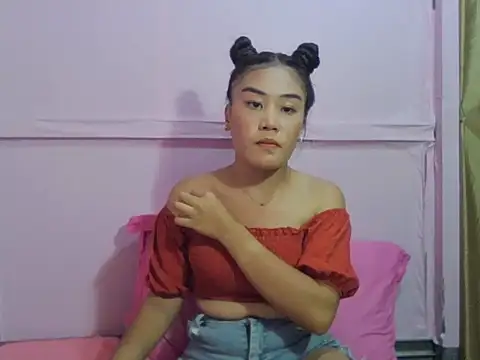 YourWildestDoll online show from February 2026 10:36:02 AM