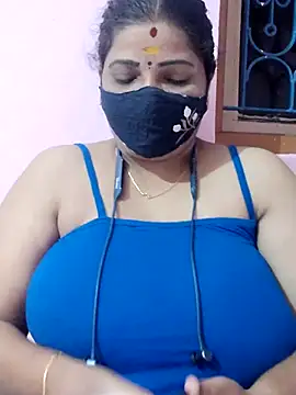 Snapshot of lathikaqueentamil chatting on September 2025 05:01:01 PM lathikaqueentamil online show from September 2025 05:01:01 PM