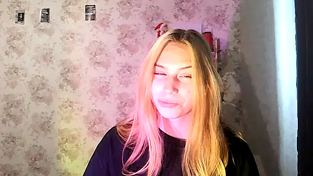 Snapshot of ClaireLaSweet chatting on September 2025 12:34:01 AM ClaireLaSweet online show from September 2025 12:34:01 AM