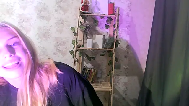 Snapshot of ClaireLaSweet chatting on September 2025 02:20:01 PM ClaireLaSweet online show from September 2025 02:20:01 PM