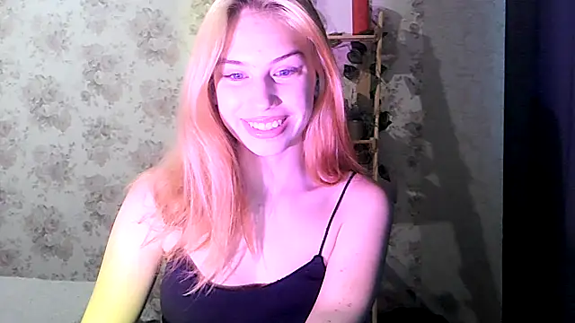 Snapshot of ClaireLaSweet chatting on September 2025 11:21:01 PM ClaireLaSweet online show from September 2025 11:21:01 PM