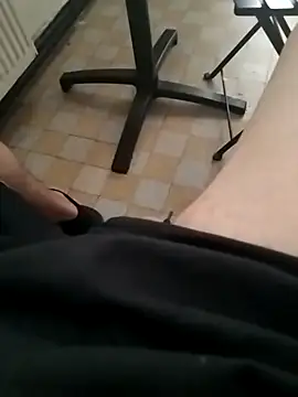 Snapshot of JuicyBigcock@xh chatting on May 2026 12:24:01 PM JuicyBigcockxh online show from May 2026 12:24:01 PM