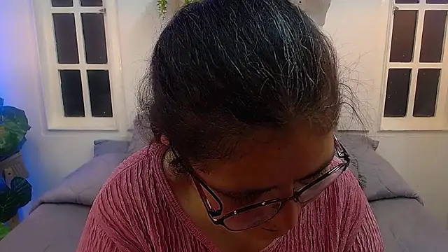 Snapshot of Linda_banks_ chatting on July 2026 02:02:02 AM Linda banks online show from July 2026 02:02:02 AM