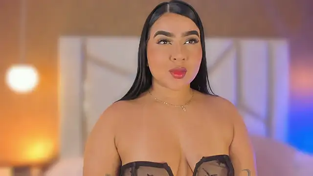 Snapshot of Caro_Suarez chatting on October 2025 11:52:01 AM Caro Suarez online show from October 2025 11:52:01 AM