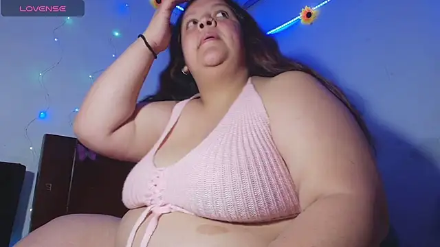 Snapshot of Julieta_Big chatting on May 2026 03:07:01 PM Julieta Big online show from May 2026 03:07:01 PM