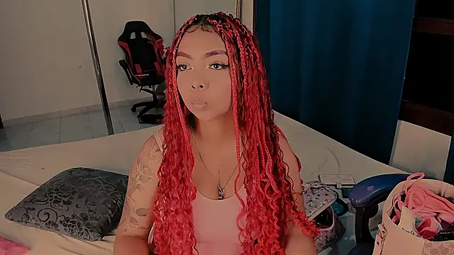 nahomy ryans online show from October 2025 08:17:02 PM