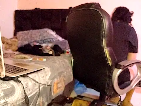 saenzjulieta1 online show from October 2025 03:11:01 PM