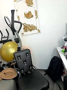 Snapshot of hotadhara01 chatting on September 2025 03:39:02 AM hotadhara01 online show from September 2025 03:39:02 AM