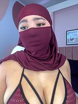 Snapshot of Natashaaa1 chatting on June 2026 07:44:02 PM Natashaaa1 online show from June 2026 07:44:02 PM