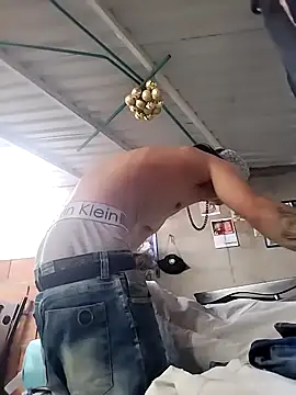 Tussi-amor online show from November 2025 06:19:01 PM