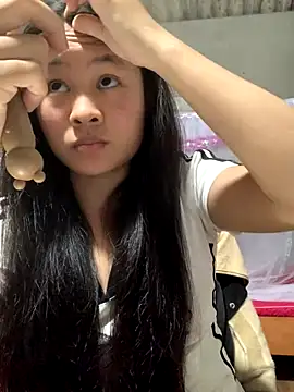 NhuFox online show from September 2025 01:21:01 PM